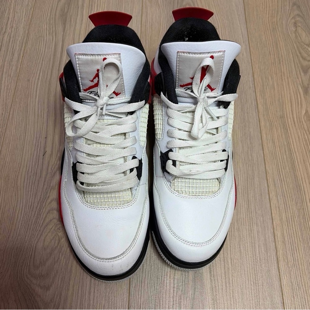 Air Jordan Retro 4 Red Cement Size 9.5 - Picture 3 of 8
